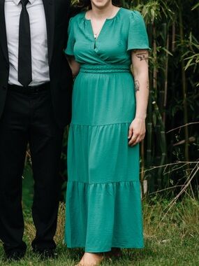 Elegant Green Tiered Maxi Dress with Smocked Waist